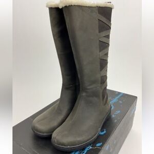 TEVA FIGUEROA women’s tall leather zip up boots